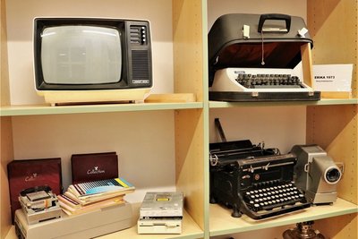 Im Schulmuseum gibt es unter anderem Technik aus vergangenen Zeiten zu sehen. Foto: Knut Berger