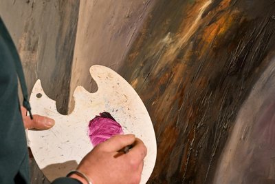 Ohne Kunst gehe er ein, sagt Ronald Münch. Er malt abstrakt bis figürlich.