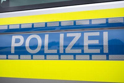 Die Polizei ermittelt zu einem großen Diebstahl auf dem Treuener Autohof.