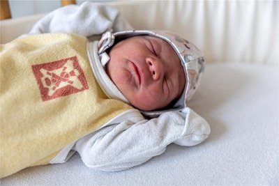 Die kleine Sophie kam am 29. Februar im Krankenhaus Freiberg zur Welt. Für die junge Familie war es übrigens eine Überraschung, dass die „Freie Presse“ anfragte: Oma Uta Kirscht aus Dresden hatte das organisiert.