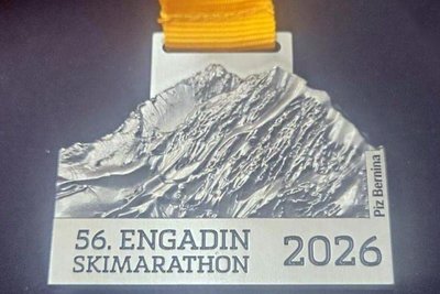 Diese Medaille wird die Teilnehmer für immer an den 56. Engadin Skimarathon erinnern.