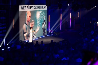 Robotik war nur Eines der vielen Zukunftsthemen der Innovation Night.