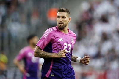 Robert Andrich: Sicherte Kroos diszipliniert nach hinten ab und gewann hier reihenweise wichtige Zweikämpfe. Unterband so das schottische Konterspiel im Keim. Handelte sich allerdings durch unnötig übermotiviertes Einsteigen eine gelbe Karte ein und wurde zur Sicherheit zur Pause ausgetauscht. Note: 3