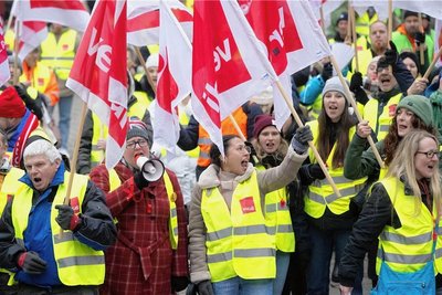 So wie hier in Tübingen werden in der kommende Woche Beschäftigte von Kitas und Verwaltungen aus Mittelsachsen zu Kundgebungen zur Fortsetzung der Warnstreiks im öffentlichen Dienst erwartet. 