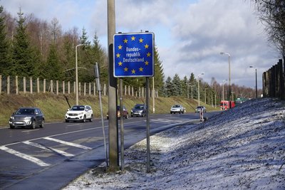 Am Freitagvormittag war die Lage am Grenzübergang Reitzenhain ruhig. Die Nachricht, dass die Tschechische Republik am Samstag 0 Uhr ihre Grenzen schließt, hatte am Samstag zu Hamsterkäufen geführt.
