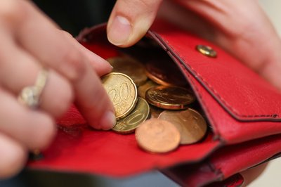 Bericht: Jeder sechste Mensch in Sachsen lebt in Armut. (Symbolbild)