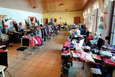 Das Dänkritzer Vereinsheim wird am Wochenende zum kleinen Basar.