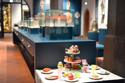 Die Marzipantafel mit dazugehöriger Entdeckertafel für Kinder.