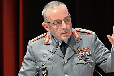 Neuer Generalleutnant: Carsten Breuer. 