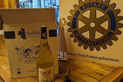 Der Winzerglühwein der Freiberger Rotarier auf dem Christmarkt war stark nachgefragt.