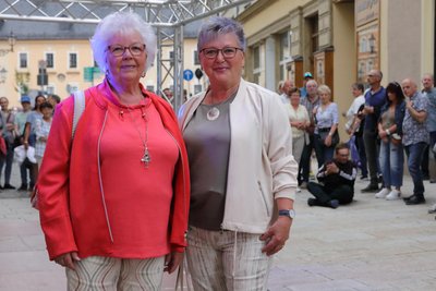 Auf den Laufstegen präsentierten Models jeder Altersgruppe schicke Klamotten - hier vom Mode No 1.