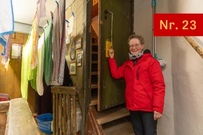 Die Tür zu einer einzigartigen Wohnung im Erzgebirge und sogar in Europa: Als Türmerfamilie wohnen Marit und Matthias Melzer im Turm der Sankt-Annen-Kirche in Annaberg. Da wird nicht nur Wäschetrocknen zur Herausforderung.
