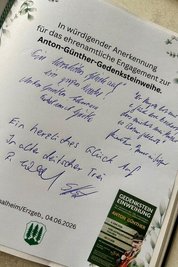Das Goldene Buch der Stadt erhielt neue Einträge.