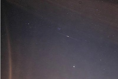 Sind hier Teile des Weltraumschrotts zu sehen?