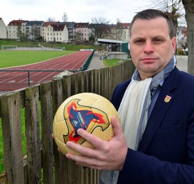 Andreas Schramm will die Weichen für die Zukunft Frankenbergs stellen. Seine Partei sieht der 1. stellvertretende Bürgermeister der Stadt am Scheideweg. 