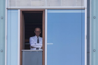 Der CDU-Chef und wohl baldige Kanzler Friedrich Merz hat sich mit der SPD auf eine Reform der Schuldenbremse geeinigt, die er vor der Bundestagswahl noch abgelehnt hatte.