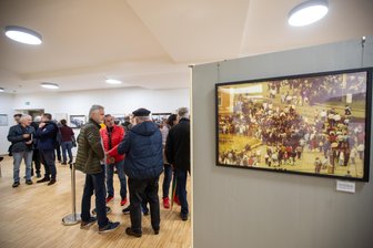 7. Oktober 1989 in Plauen: Verein zeigt Fotos von einst jetzt im Internet - 2000 Besucher zählte die Ausstellung im Plauener Rathaus zum 7. Oktober 1989.