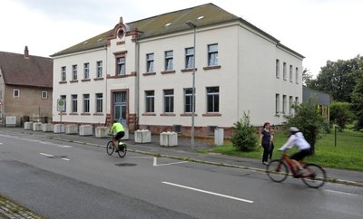 Blick auf die Grundschule in Waldenburg. 