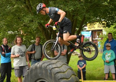 Beim Lauf zur Offenen Deutschen Meisterschaft in Thalheim siegte Robin Lehnert jüngst souverän in der Klasse Elite. Auf internationalem Parkett gingen die Träume für ihn allerdings nicht ganz in Erfüllung. 