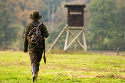 „Waidmannsheil!“: Die anspruchsvolle Ausbildung in den Jagdschulen dauert mehrere Wochen.