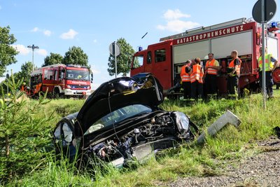 Ein Honda-Fahrer landete am Sonntag in Schneeberg im Straßengraben.
