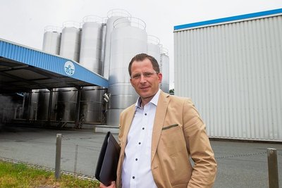 Sebastian Singer ist Technischer Leiter bei der Vogtlandmilch. Gemeinsam mit dem Geschäftsführer plant er die Erweiterung.