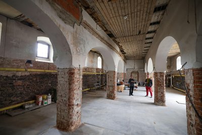 Blick in den Marstall des Schlosses Forderglauchau. Für dessen Sanierung gab es Fördermittel.