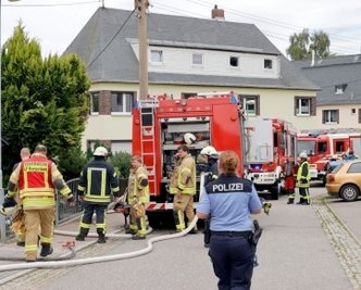 Wegen eines Küchenbrandes war die Feuerwehr an der Arthur-Beil-Straße in Taura im Einsatz.