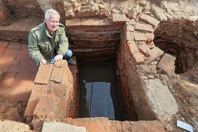 Vor einem Jahr wurde die Mikwe unter Leitung von Archäologe Peter Hiptmair gefunden.