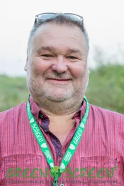 Uwe Müller hat für seinen Film über den Specht bereits zwei renommierte internationale Preise auf diversen Tierfilm-Festivals in Ungarn und Deutschland erhalten.