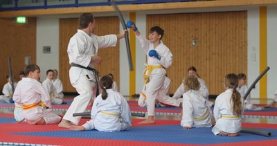 Der Rochlitzer Sportverein Karate-Do hatte kürzlich einen Lehrgang am Wochenende für Kinder und Jugendliche organisiert. Auch solches Engagement der Vereine sollte künftig eine Schwerpunktförderung erhalten. 