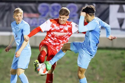 Jonas Kühn (links im Bild) wechselt vom FC Viktoria Berlin zum SK Austria Klagenfurt in die Bundesliga.