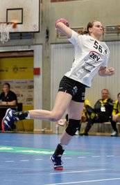Laura Nagy gilt im wahrsten Sinne des Wortes als große Hoffnung des BSV Sachsen Zwickau. Das Foto zeigt sie beim Auswärtsspiel in der Vorwoche, als sie fünf Tore innerhalb der letzten 20 Minuten erzielte. 