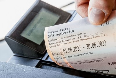 Im Vogtlandkreis gibt es eine große Nachfrage nach dem Neun-Euro-Ticket.