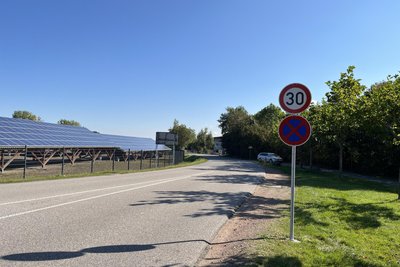 Neu auf der Straße Zum Sonnenlandpark und Ziegeleistraße: Tempo 30.