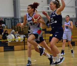 Anabel Neuber-Valdez gehörte beim Sieg gegen Braunschweig mit elf Punkten zu den besten Werferinnen der Chemcats. 