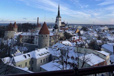 Estlands Hauptstadt Tallinn gilt als eine der schönsten mittelalterlichen Ostseestädte, gerade auch in der Winterzeit.