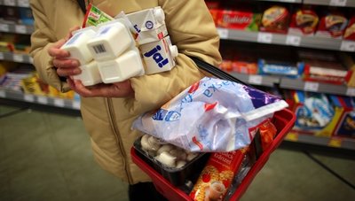 Weihnachtseinkäufe auf den letzten Drücker am Heiligabend - dagegen läuft die Gewerkschaft Verdi Sturm.