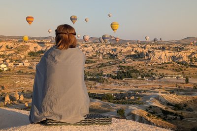 Magischer Moment: Kappadokien in Zentralanatolien ist berühmt für die Ballonstarts am frühen Morgen.