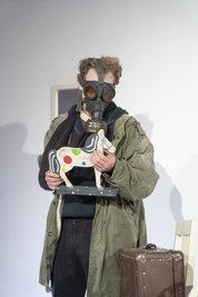 Benedict Friederich im Solostück "Ein Kind unserer Zeit".