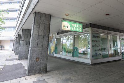 Das Projektbüro der Sächsischen Landeszentrale für Politische Bildung hinterm Marx-Kopf in Chemnitz.
