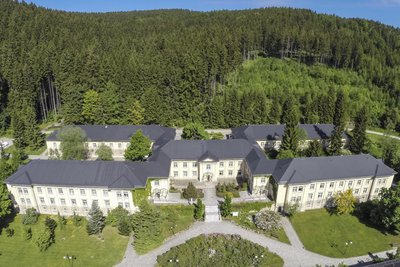 Das Haus 2 der Kliniken Erlabrunn, die Klinik für Psychosomatische Medizin und Psychotherapie, ist das nächste Investitionsvorhaben des Unternehmens. Dafür seien Fördermittel beantragt.
