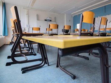 So wie hier am Freitagmittag in der Tellkampfschule in Hannover werden in Deutschland voraussichtlich die meisten Schulen in den nächsten Wochen aussehen - wegen der Ausbreitung des Coronavirus fällt in fast allen Bundesländern ab Montag der Unterricht aus.