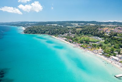 Badeurlauber werden auf der Halbinsel Kassandra in der Region Chalkidiki fündig.