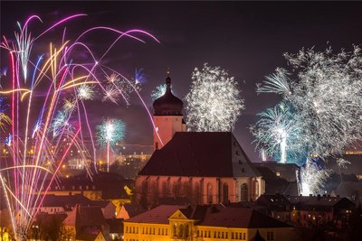 Einen 180-Grad-Panoramablick haben zum Jahreswechsel Menschen am Galgenberg in Marienberg genossen.