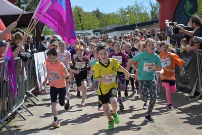 Die Erzgebirgischen Schulmeisterschaften im Ausdauerlauf gehen am Sonnabend am Filzteich durchs Gelände.