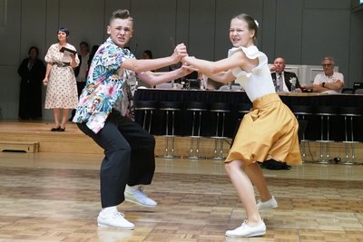 Perfekte Schrittfolge, gute Highlights und eine energische Ausstrahlung gehören zum Boogie Woogie dazu.