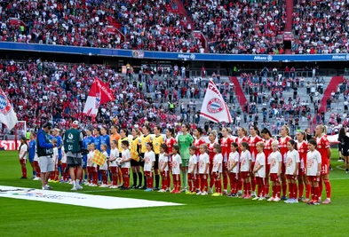 Die Bundesliga-Fußballerinnen stellten einen neuen Zuschauerrekord auf. (Archivbild)