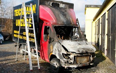 ausgebrannter Umzugstransporter