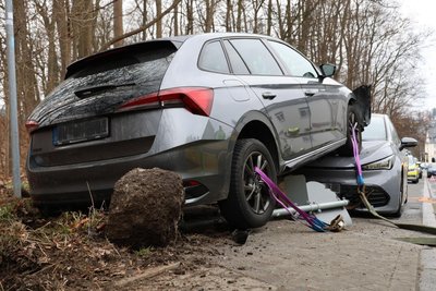 Etwas übers Ziel hinausgeschossen ist am Freitag dieser Skoda in Schwarzenberg.